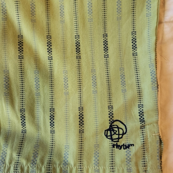 Men's Patagonia Shirt - Picture 4 of 7